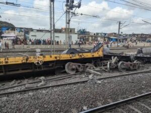 Mumbai Surat Train Incident